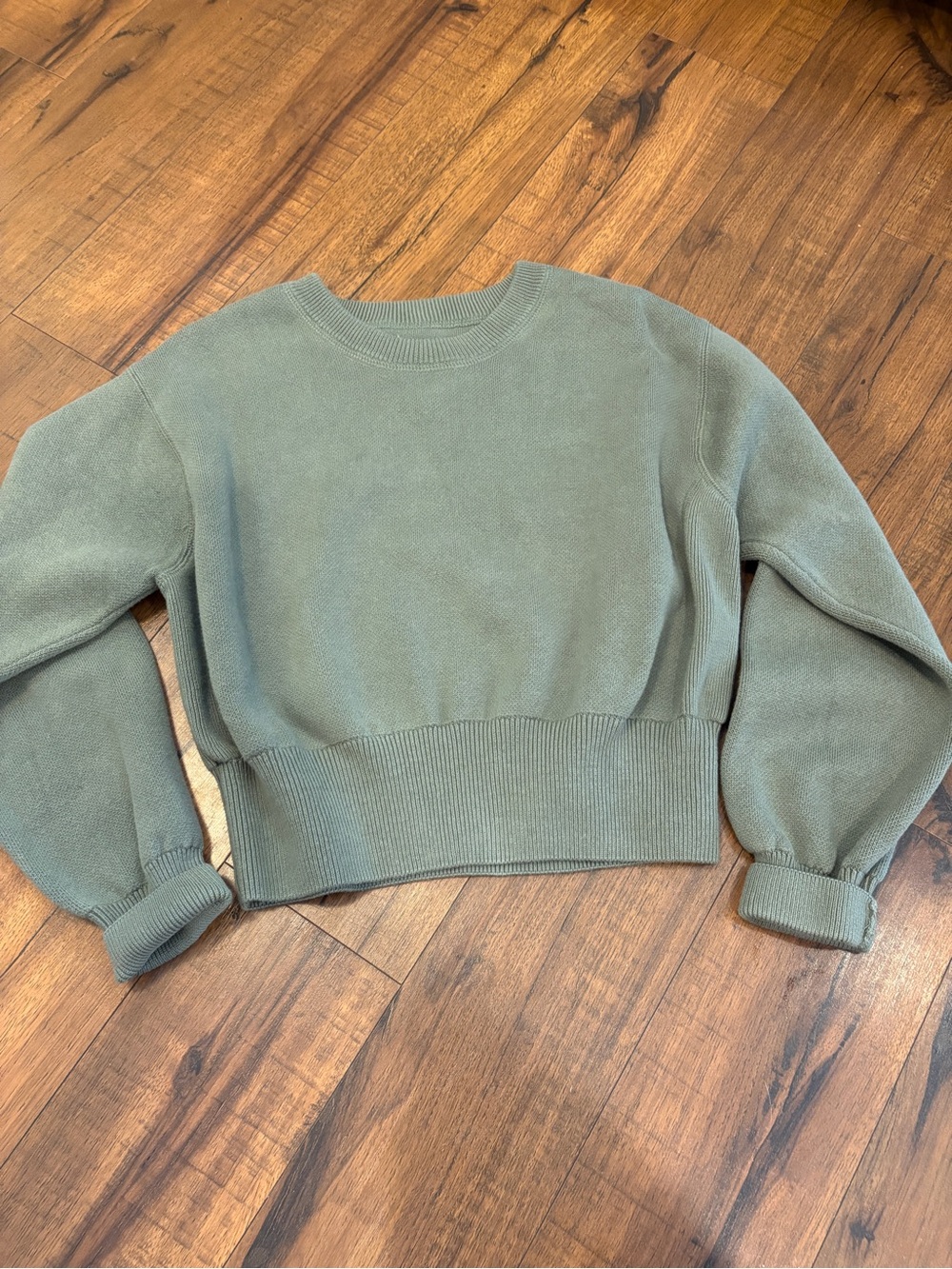 erie Cropped Crewneck Sweater Knit Sage Green Olive Size XS Balloon Sleeve